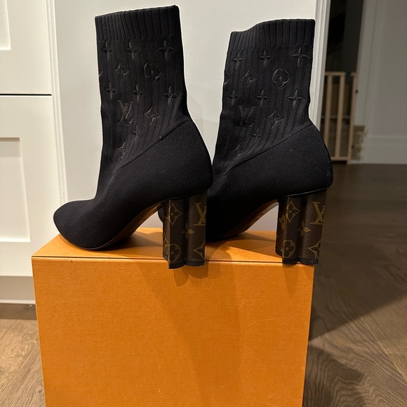 Louis Vuitton Black Women's Boots - Picture 3 of 7